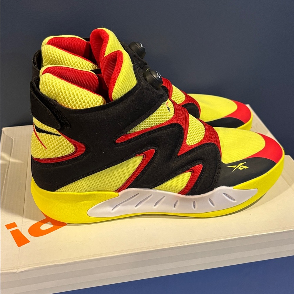 Reebok Instapump Fury Zone "Acid Yellow" sneakers - Picture 4 of 8
